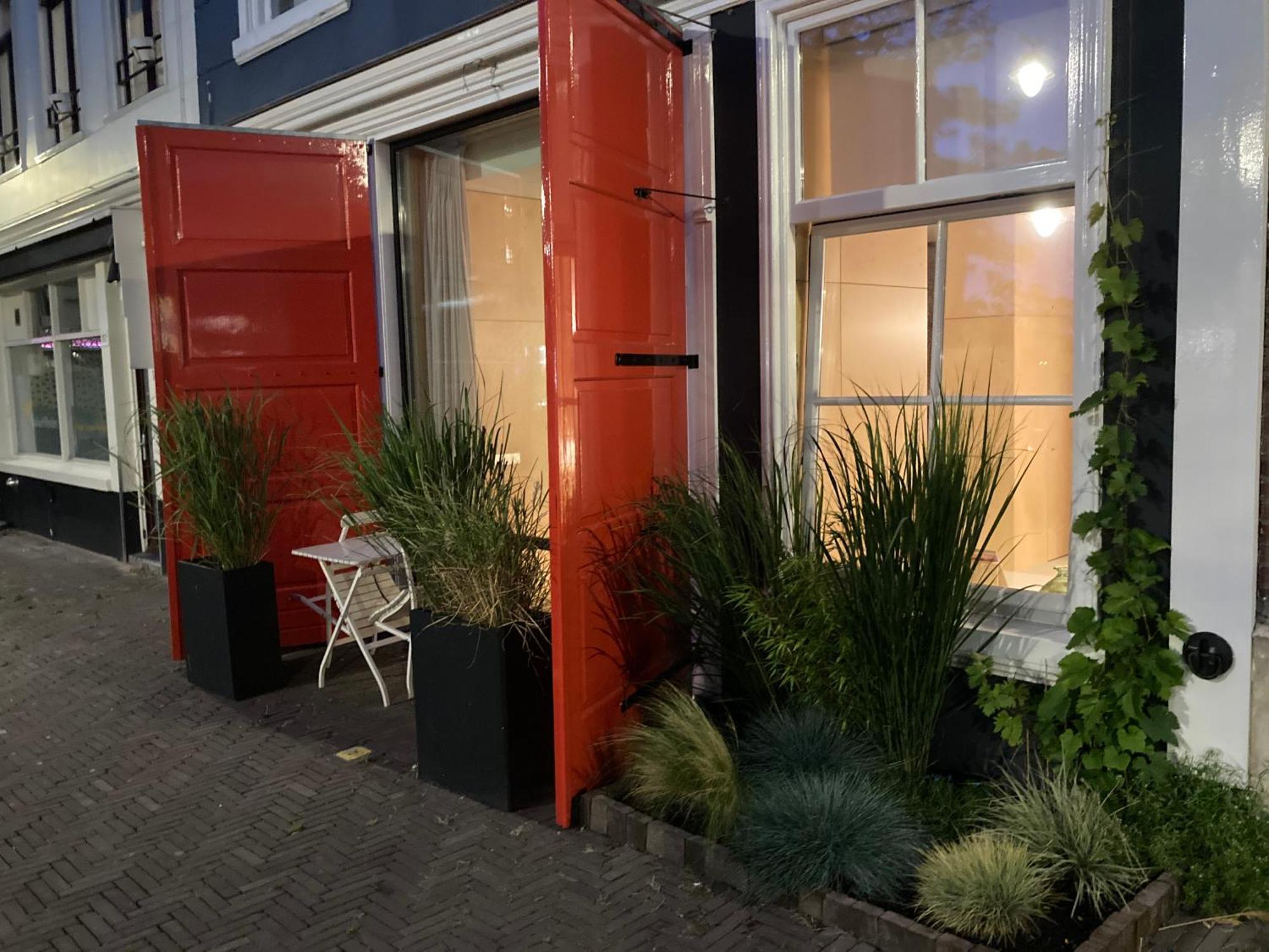 Le Garage Downtown Serviced Apartment La Haya Exterior foto
